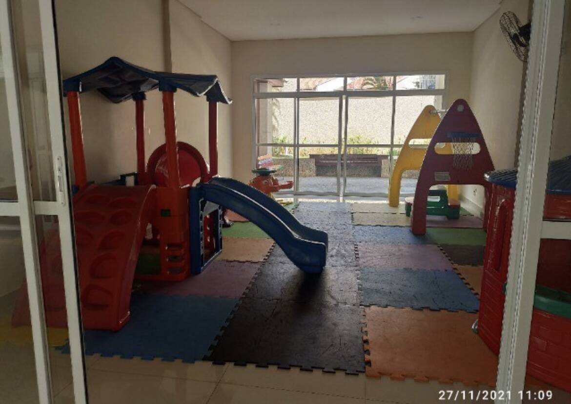 Apartamento à venda com 3 quartos, 83m² - Foto 13