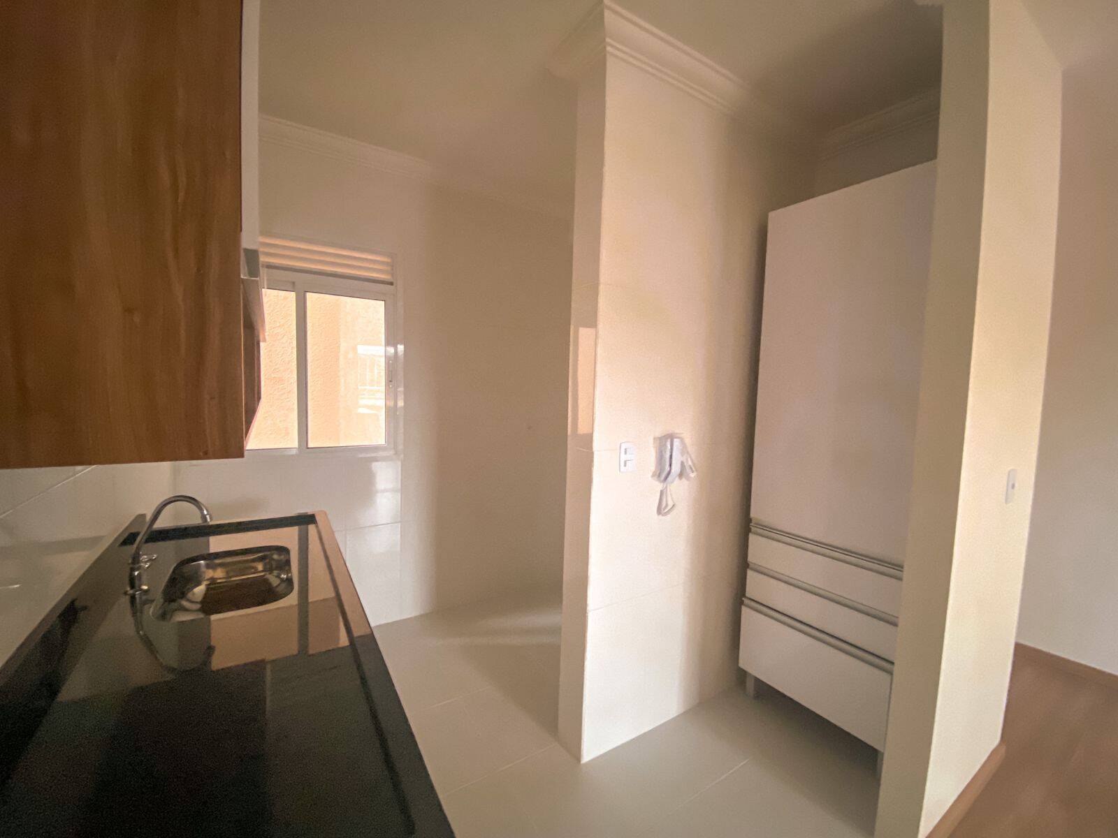 Apartamento à venda com 3 quartos, 63m² - Foto 2