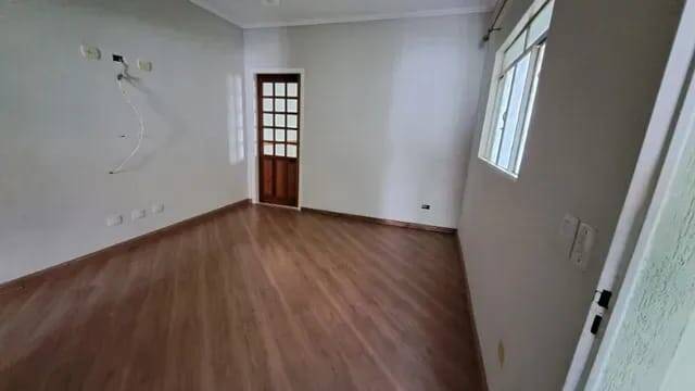 Casa à venda com 2 quartos, 62m² - Foto 3