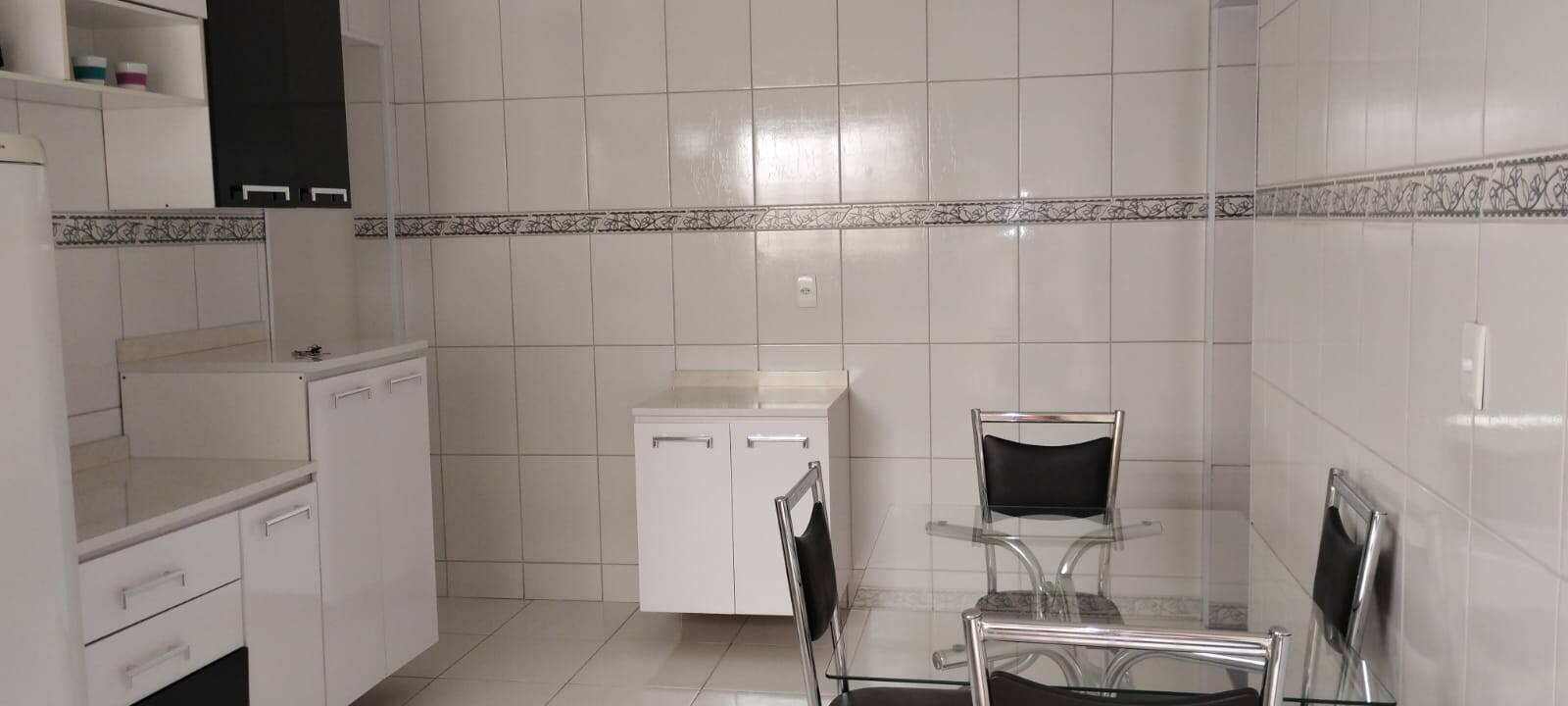 Casa à venda com 2 quartos, 68m² - Foto 8