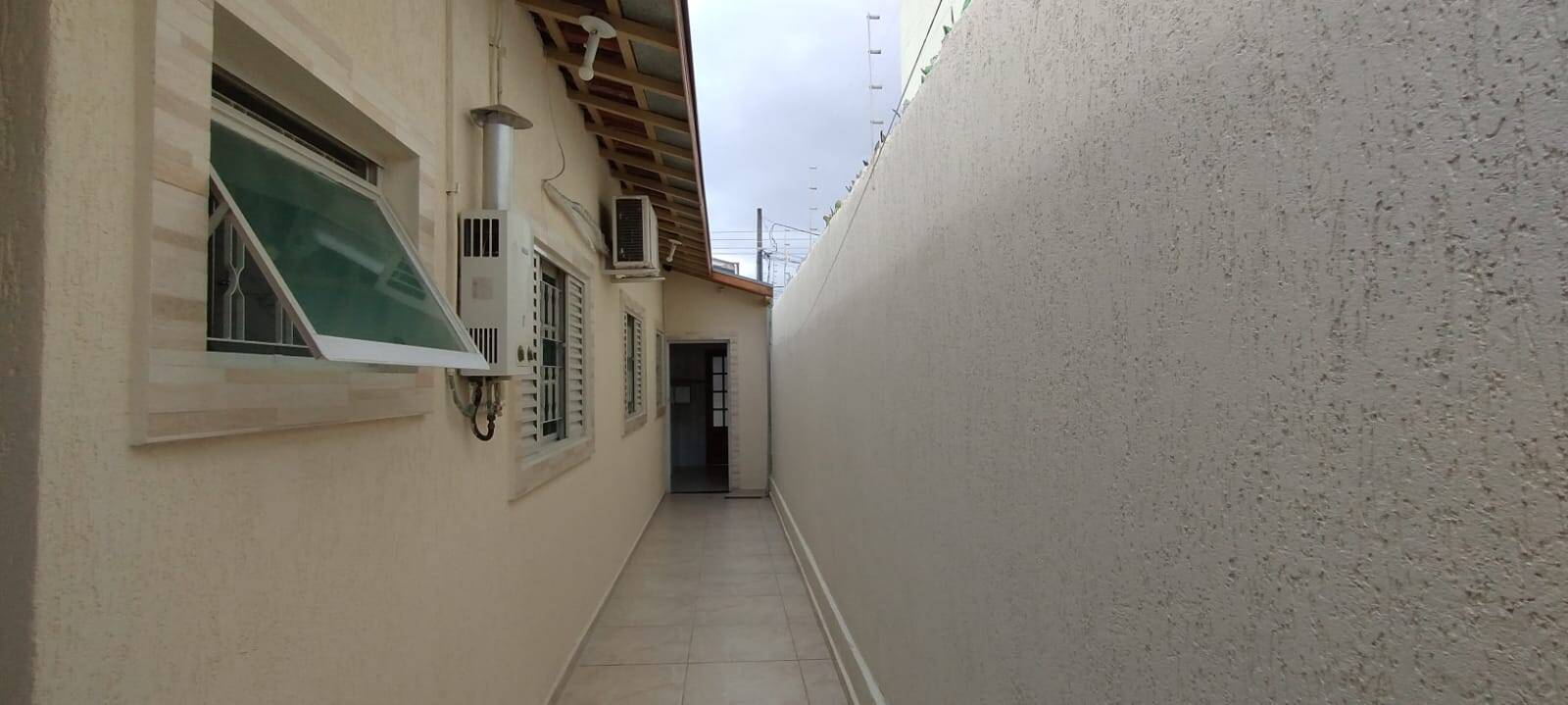 Casa à venda com 2 quartos, 68m² - Foto 6