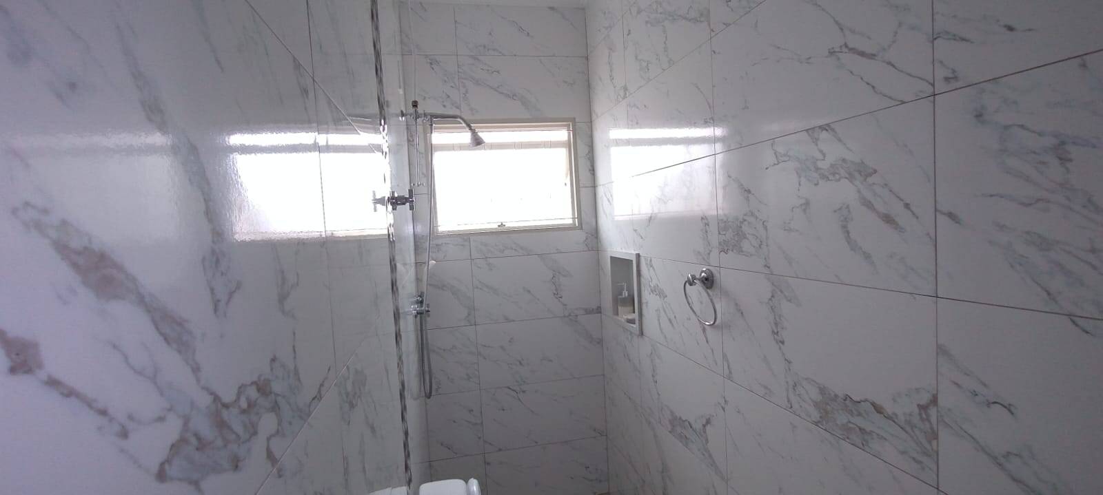 Casa à venda com 2 quartos, 68m² - Foto 12