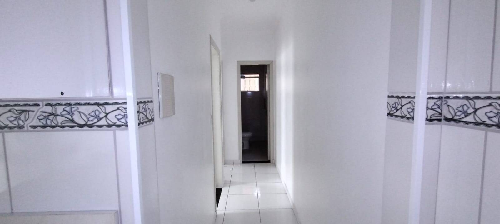 Casa à venda com 2 quartos, 68m² - Foto 14