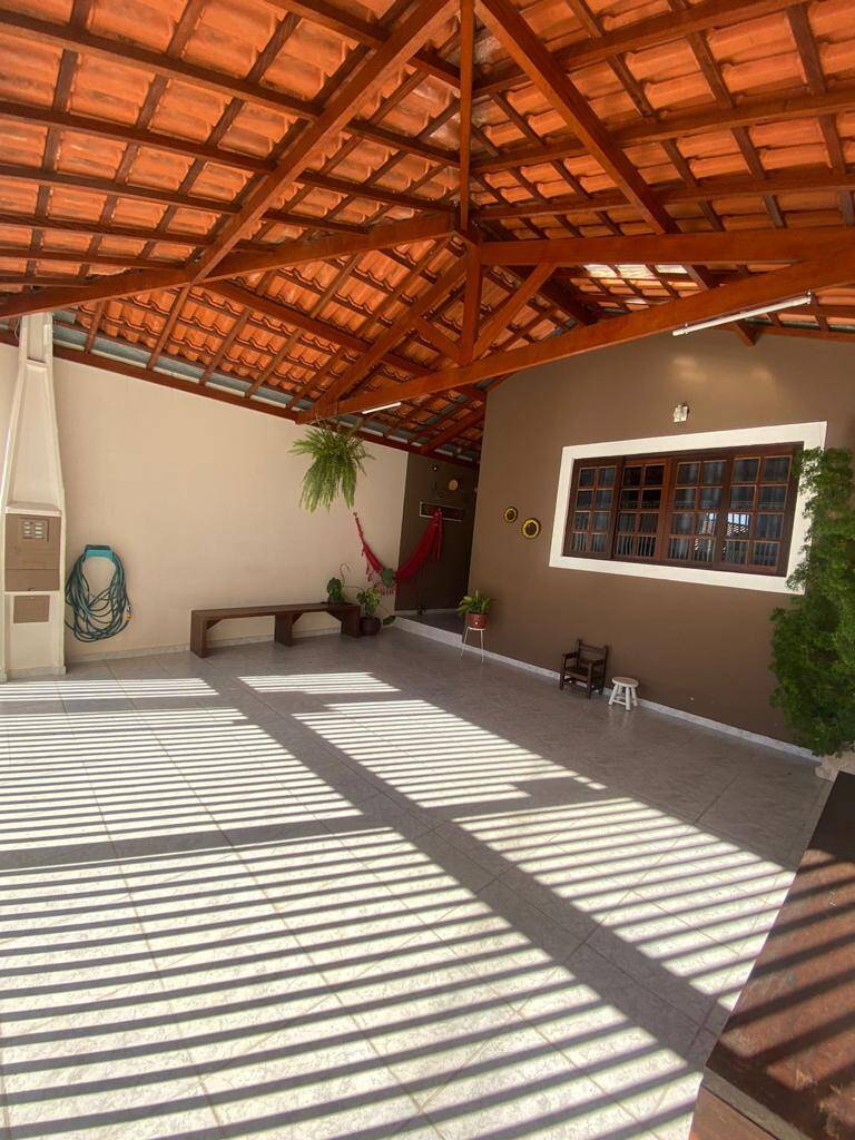 Casa à venda com 3 quartos, 150m² - Foto 3