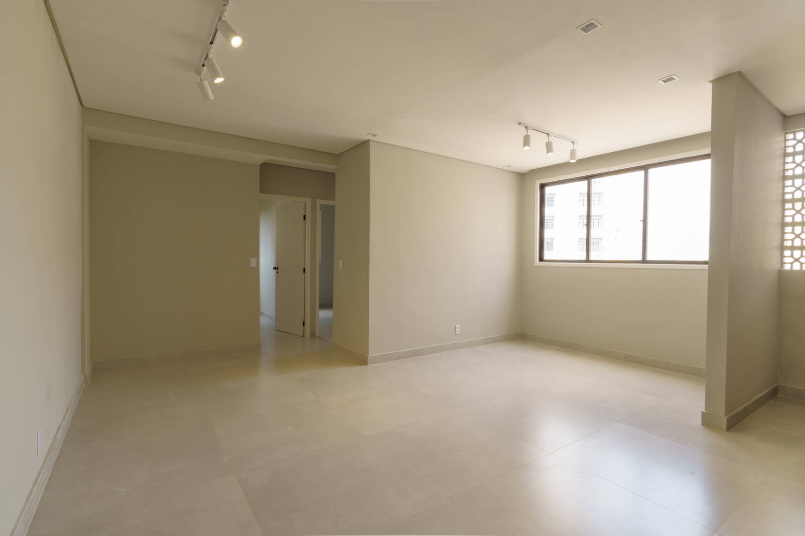 Apartamento à venda com 2 quartos, 60m² - Foto 5