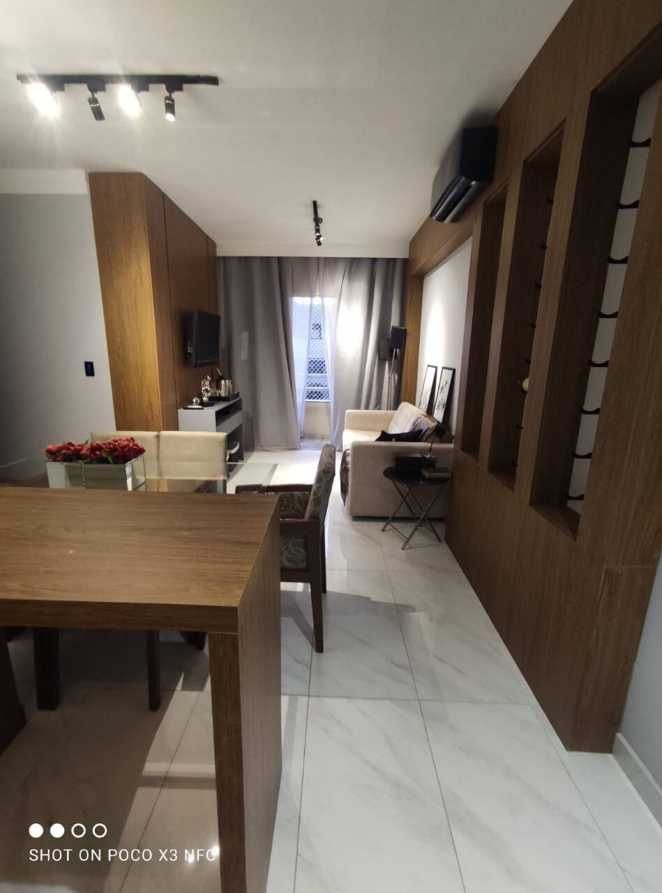 Apartamento à venda com 2 quartos, 60m² - Foto 1