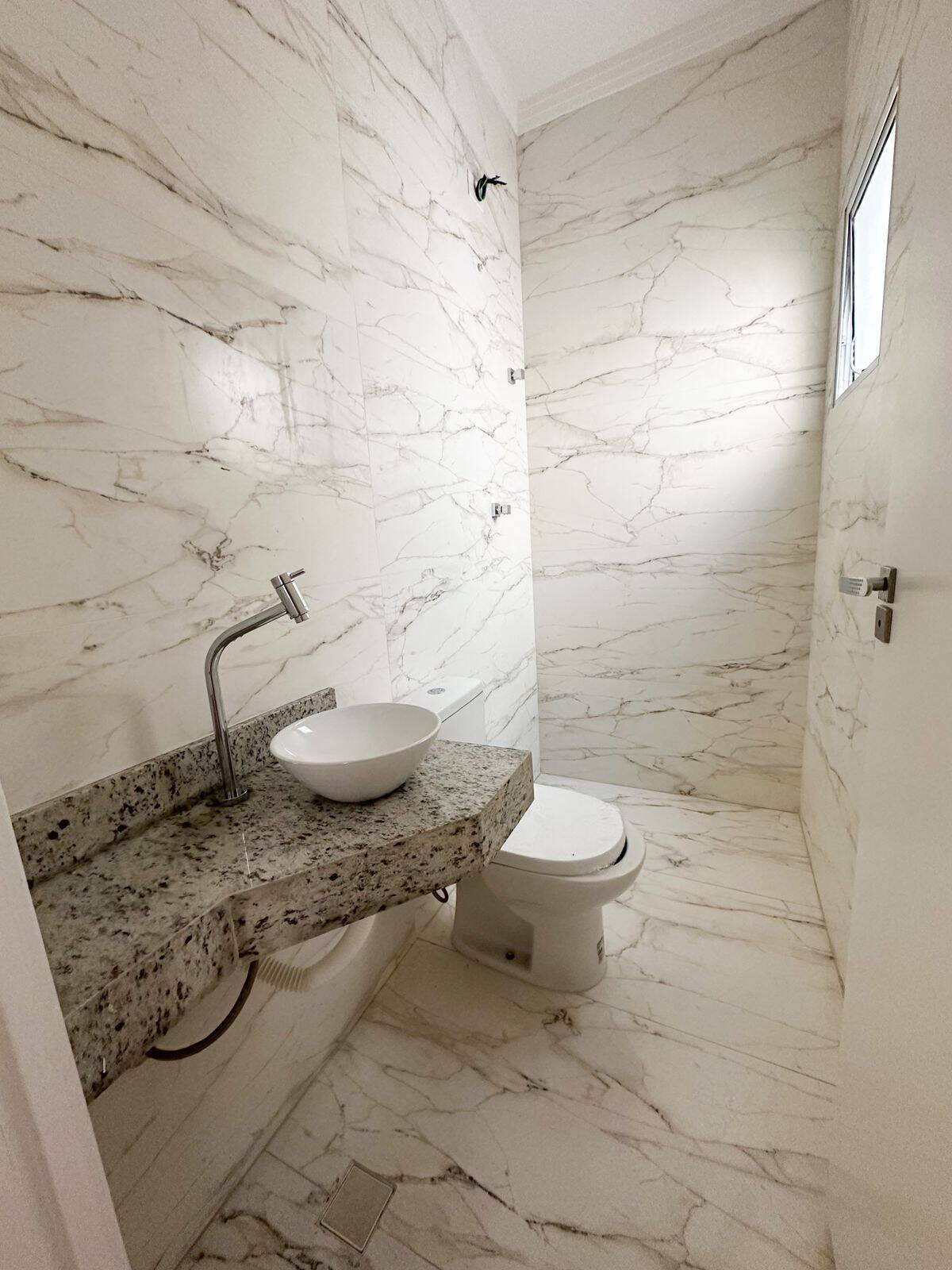 Casa à venda com 3 quartos, 143m² - Foto 9