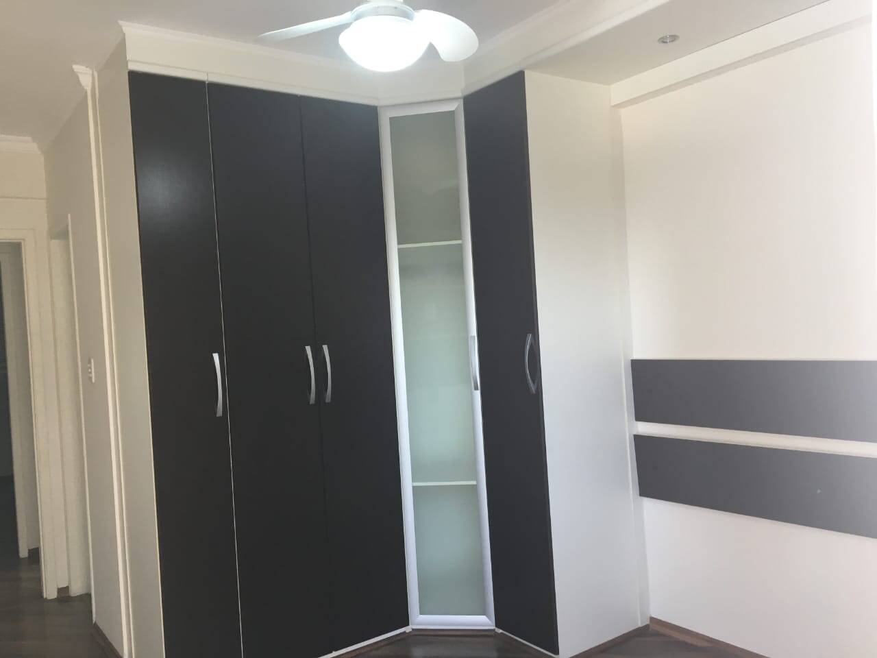 Apartamento à venda com 2 quartos, 72m² - Foto 3