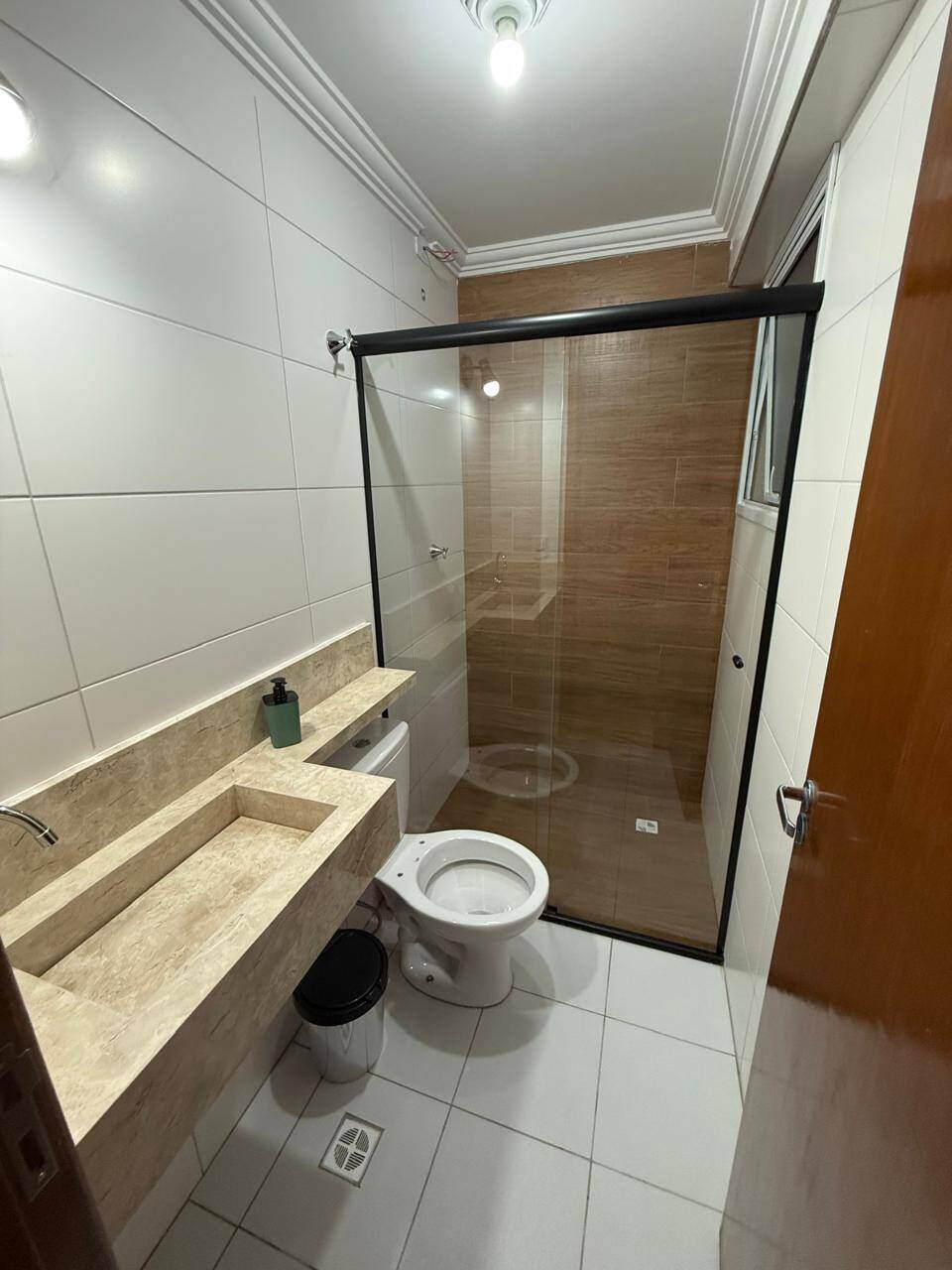 Apartamento à venda com 2 quartos, 72m² - Foto 4