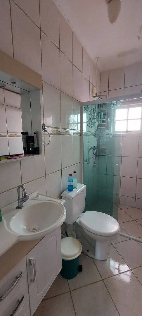 Casa à venda com 2 quartos, 60m² - Foto 5