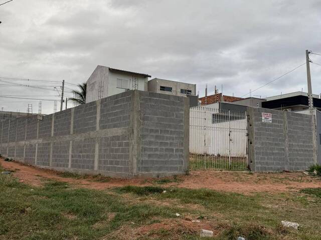 #1740 - Área para Venda em São José dos Campos - SP - 1