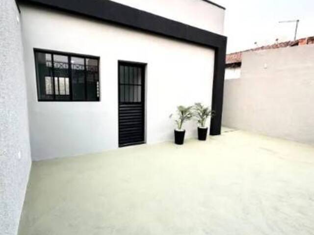#1829 - Casa para Venda em São José dos Campos - SP - 1