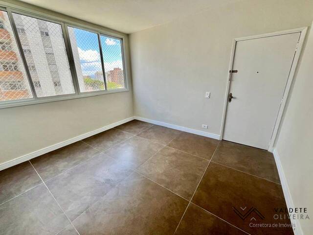 Apartamento para Venda em São José dos Campos - 4