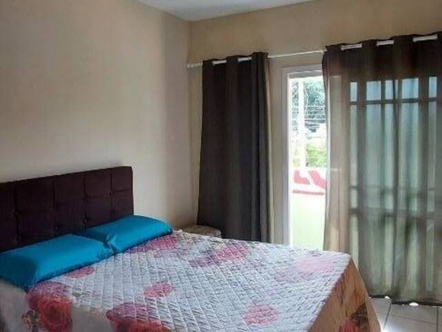 Casa para Venda em São José dos Campos - 4