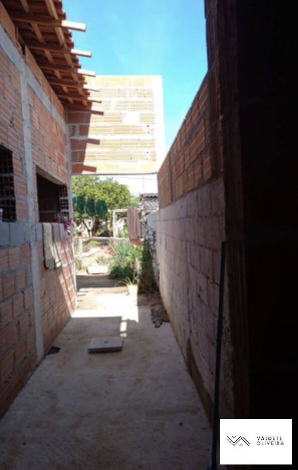 Casa à venda com 1 quarto, 235m² - Foto 4