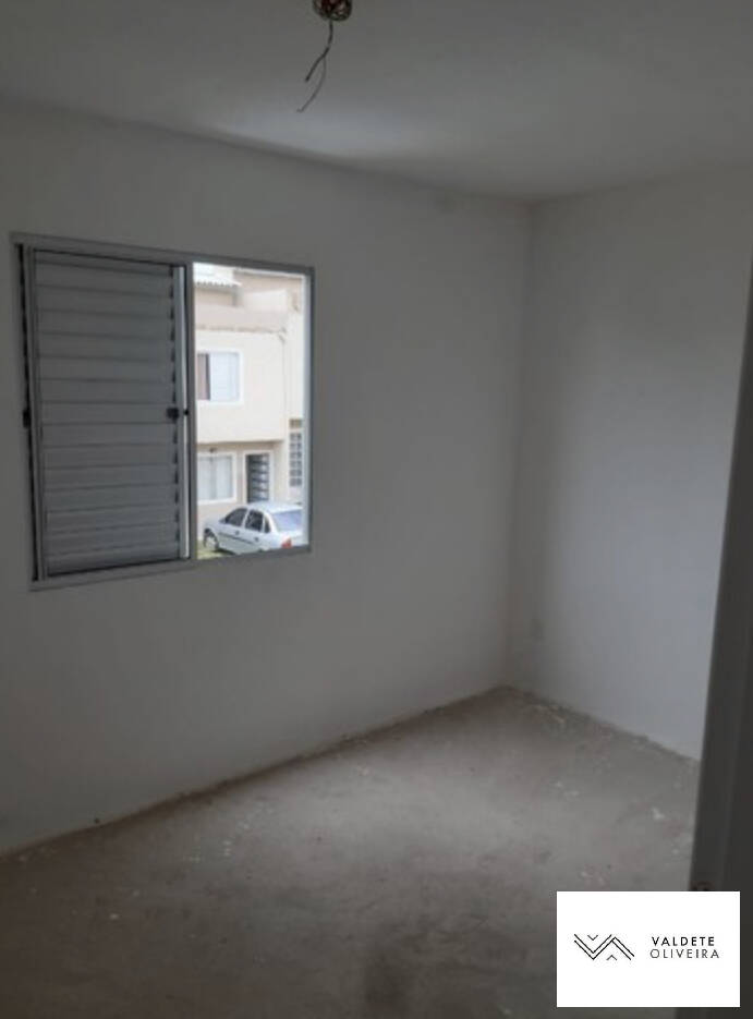 Casa à venda com 2 quartos, 55m² - Foto 12