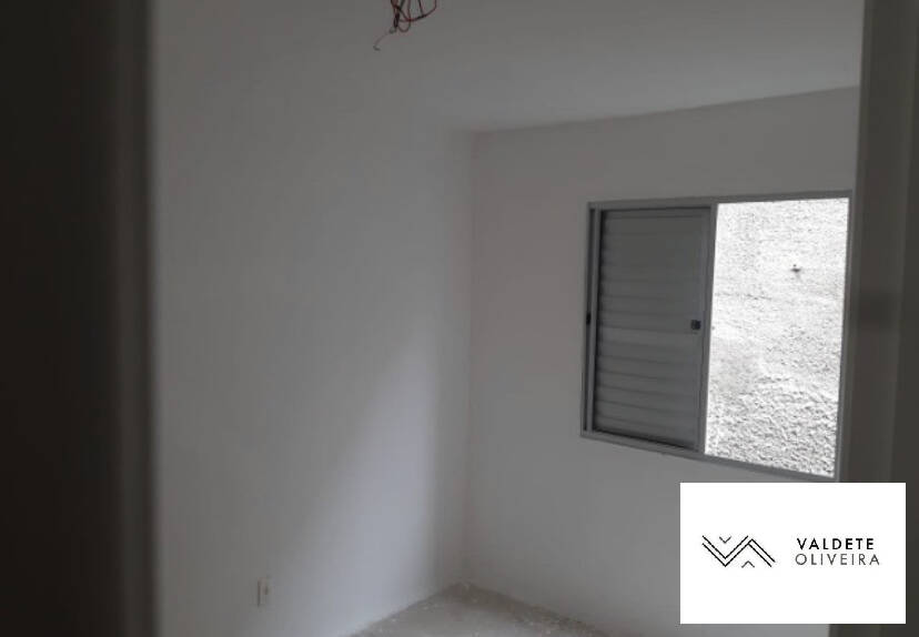 Casa à venda com 2 quartos, 55m² - Foto 13