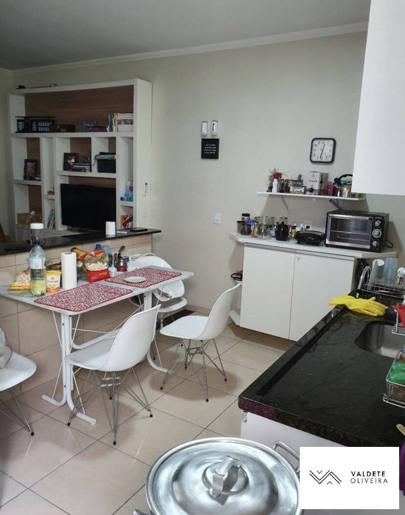 Casa à venda com 3 quartos, 125m² - Foto 1