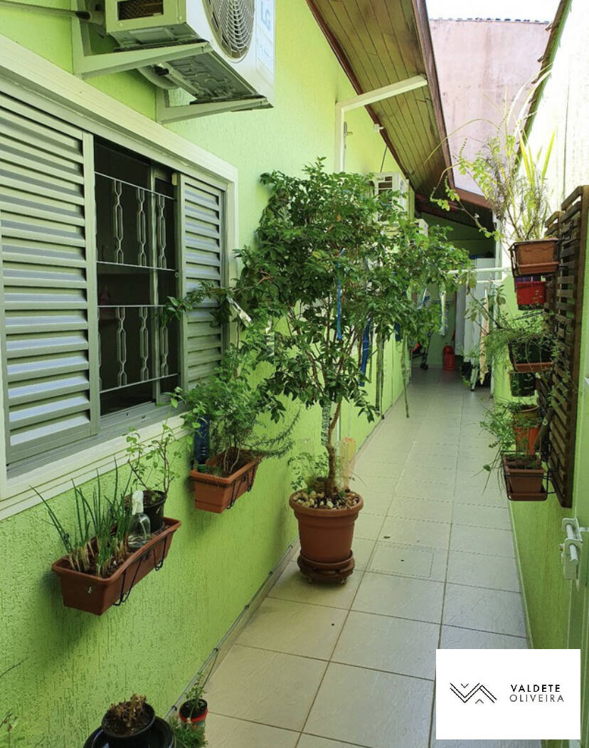 Casa à venda com 3 quartos, 125m² - Foto 8