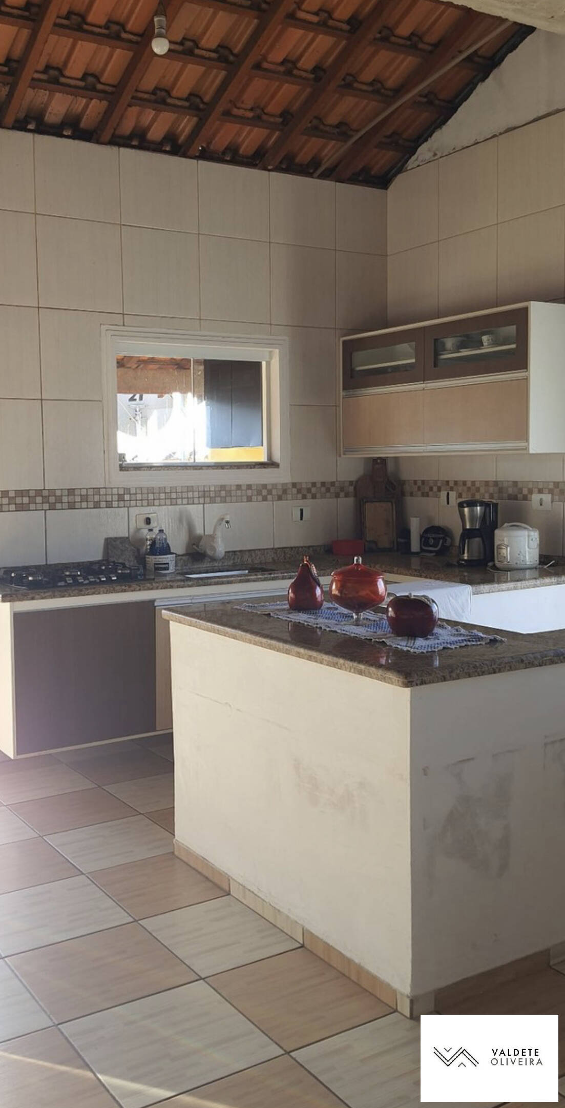 Casa à venda com 4 quartos, 250m² - Foto 3