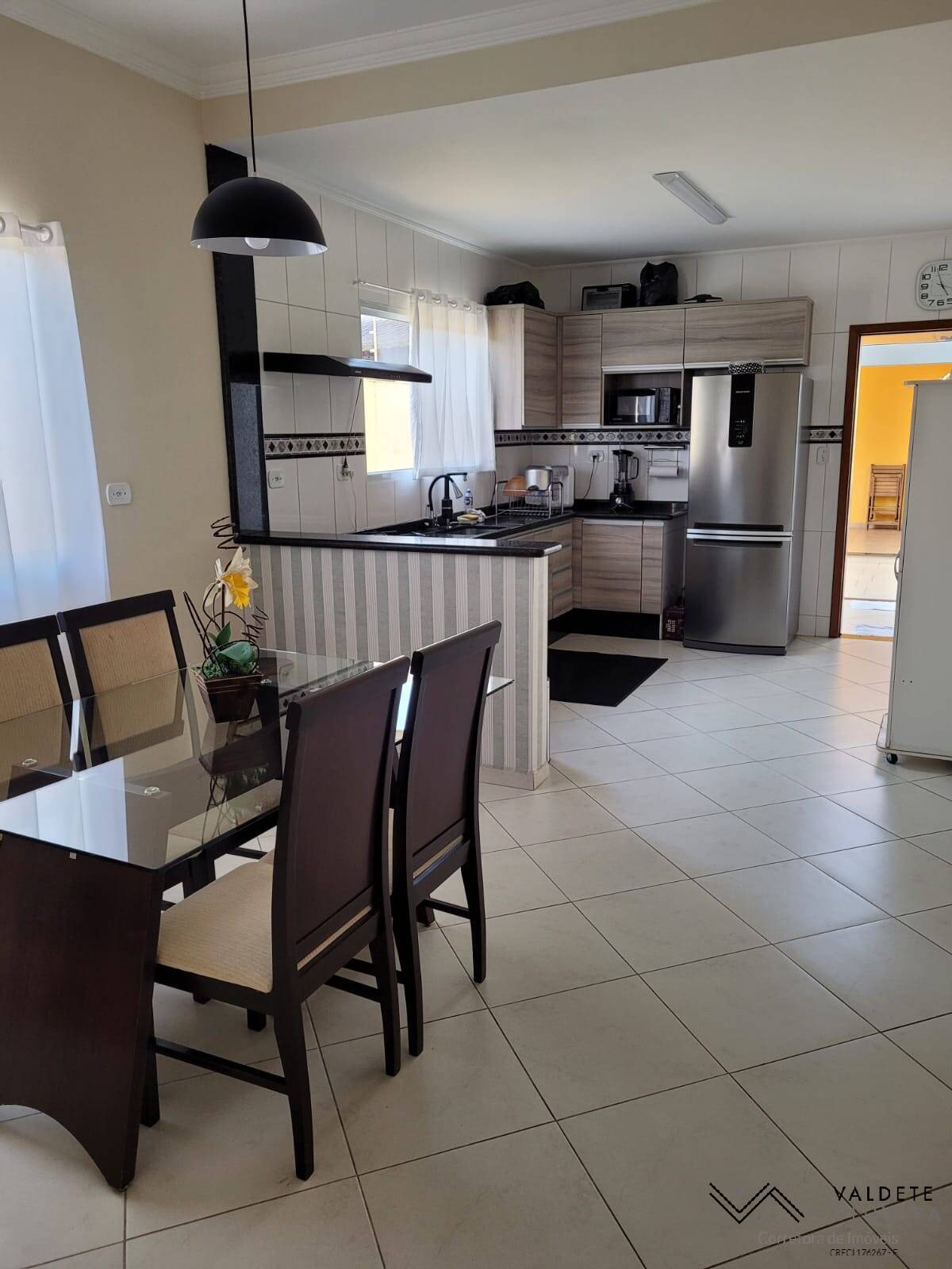 Sobrado à venda com 3 quartos, 170m² - Foto 2
