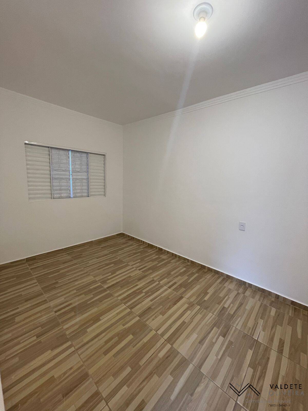 Casa à venda com 2 quartos, 74m² - Foto 5