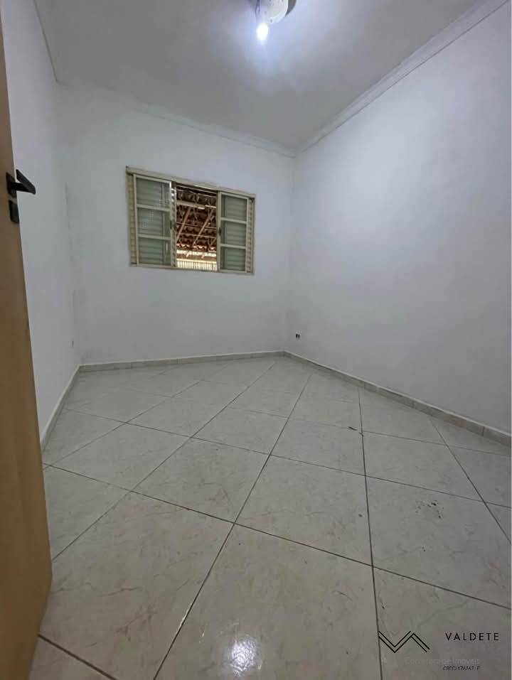 Casa à venda com 3 quartos, 80m² - Foto 10